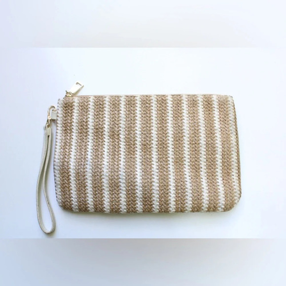 Madison West wristlet - Picture 5 of 6